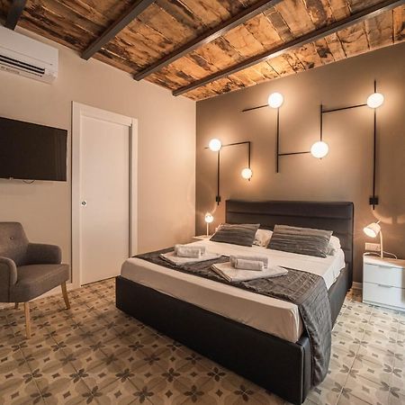 Palazzo Paladini - Luxury Suites In The Heart Of The Old Town ピッツォ エクステリア 写真