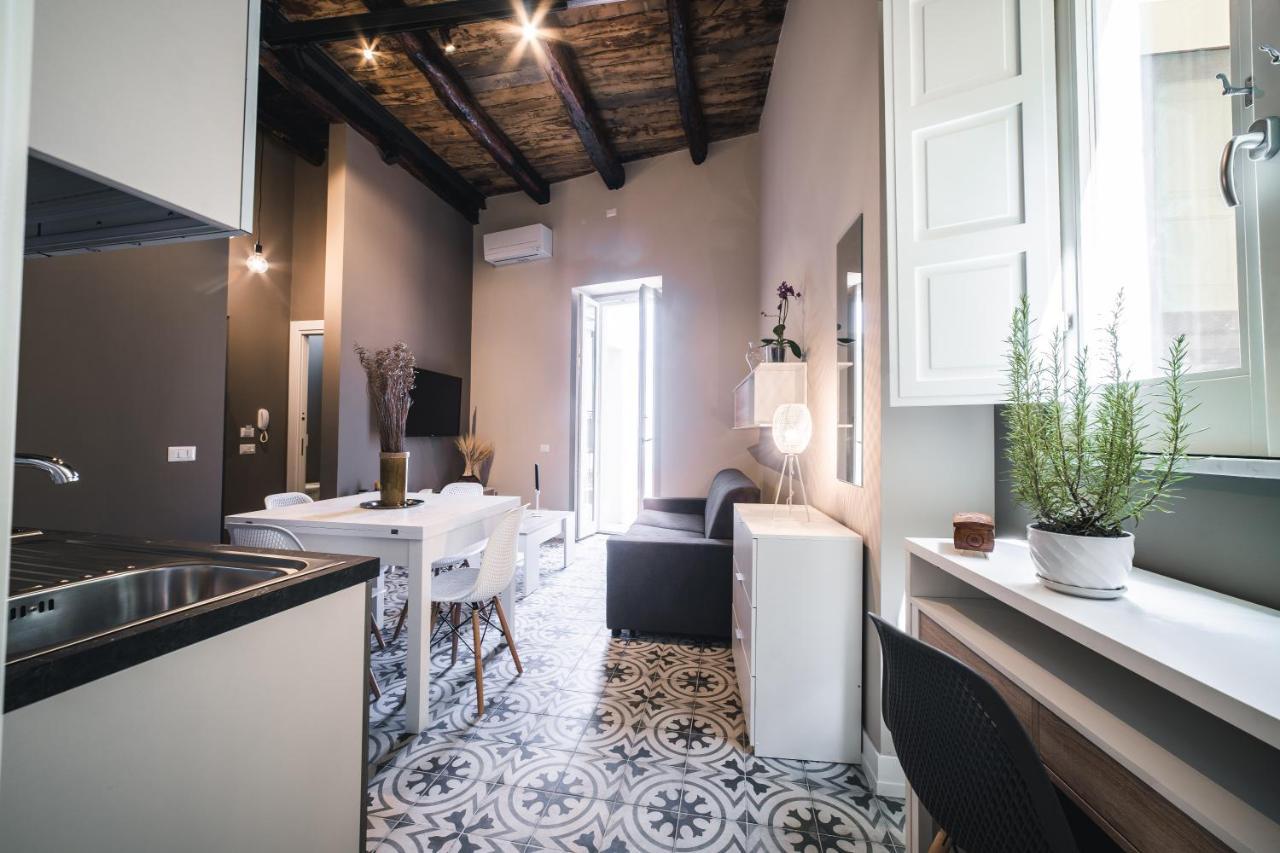 Palazzo Paladini - Luxury Suites In The Heart Of The Old Town ピッツォ エクステリア 写真