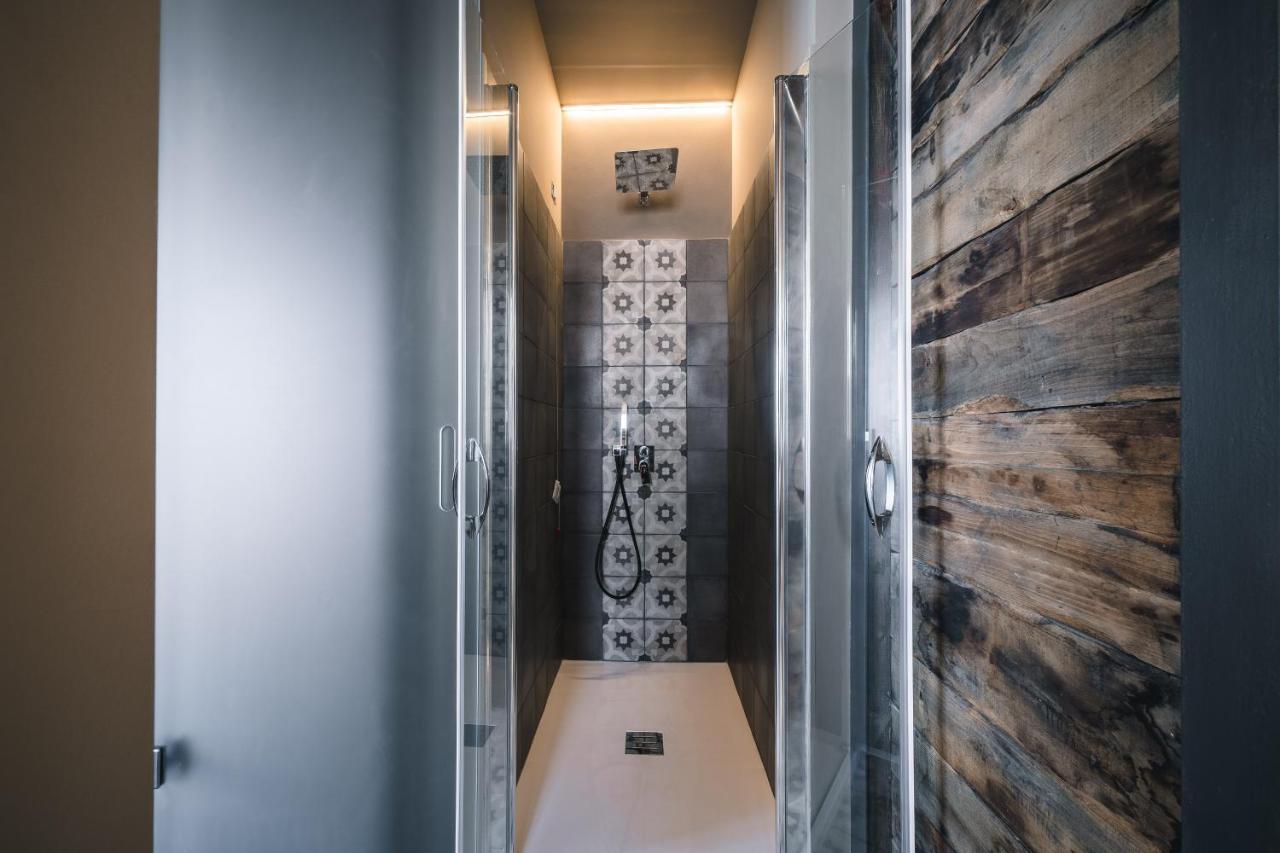 Palazzo Paladini - Luxury Suites In The Heart Of The Old Town ピッツォ エクステリア 写真