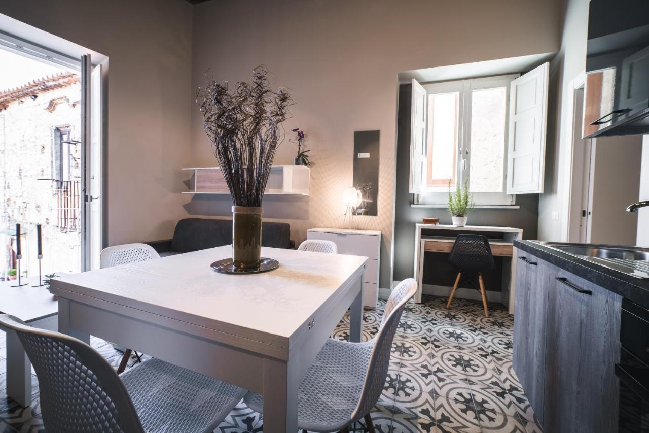 Palazzo Paladini - Luxury Suites In The Heart Of The Old Town ピッツォ エクステリア 写真