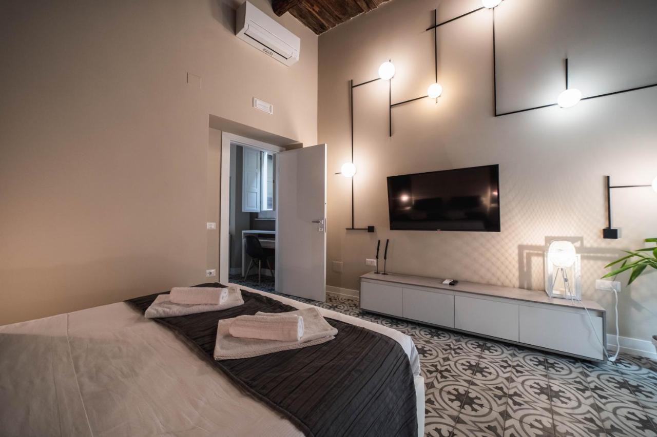Palazzo Paladini - Luxury Suites In The Heart Of The Old Town ピッツォ エクステリア 写真