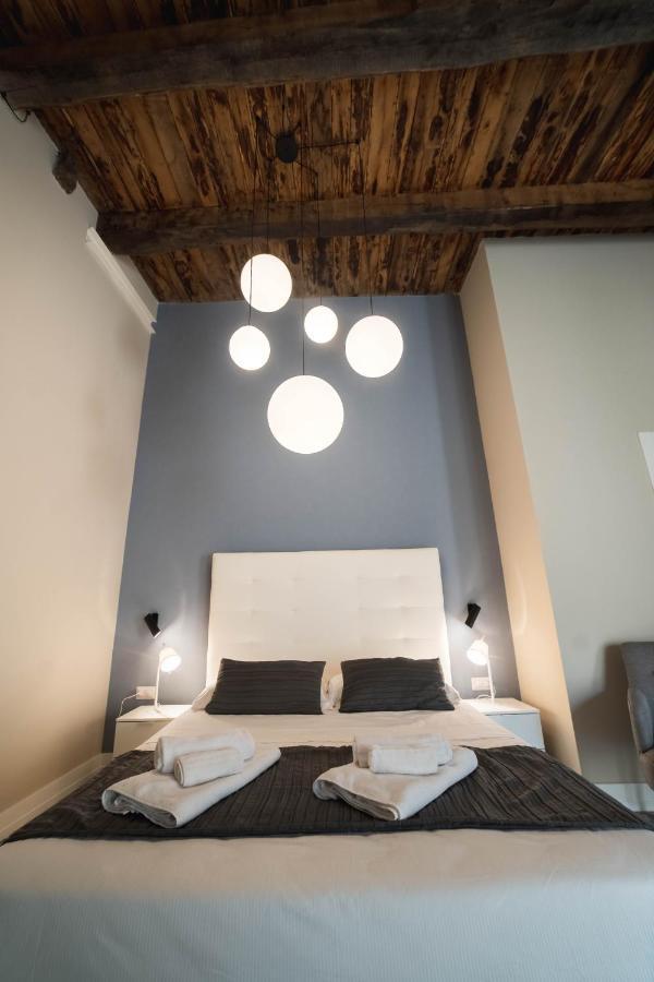 Palazzo Paladini - Luxury Suites In The Heart Of The Old Town ピッツォ エクステリア 写真